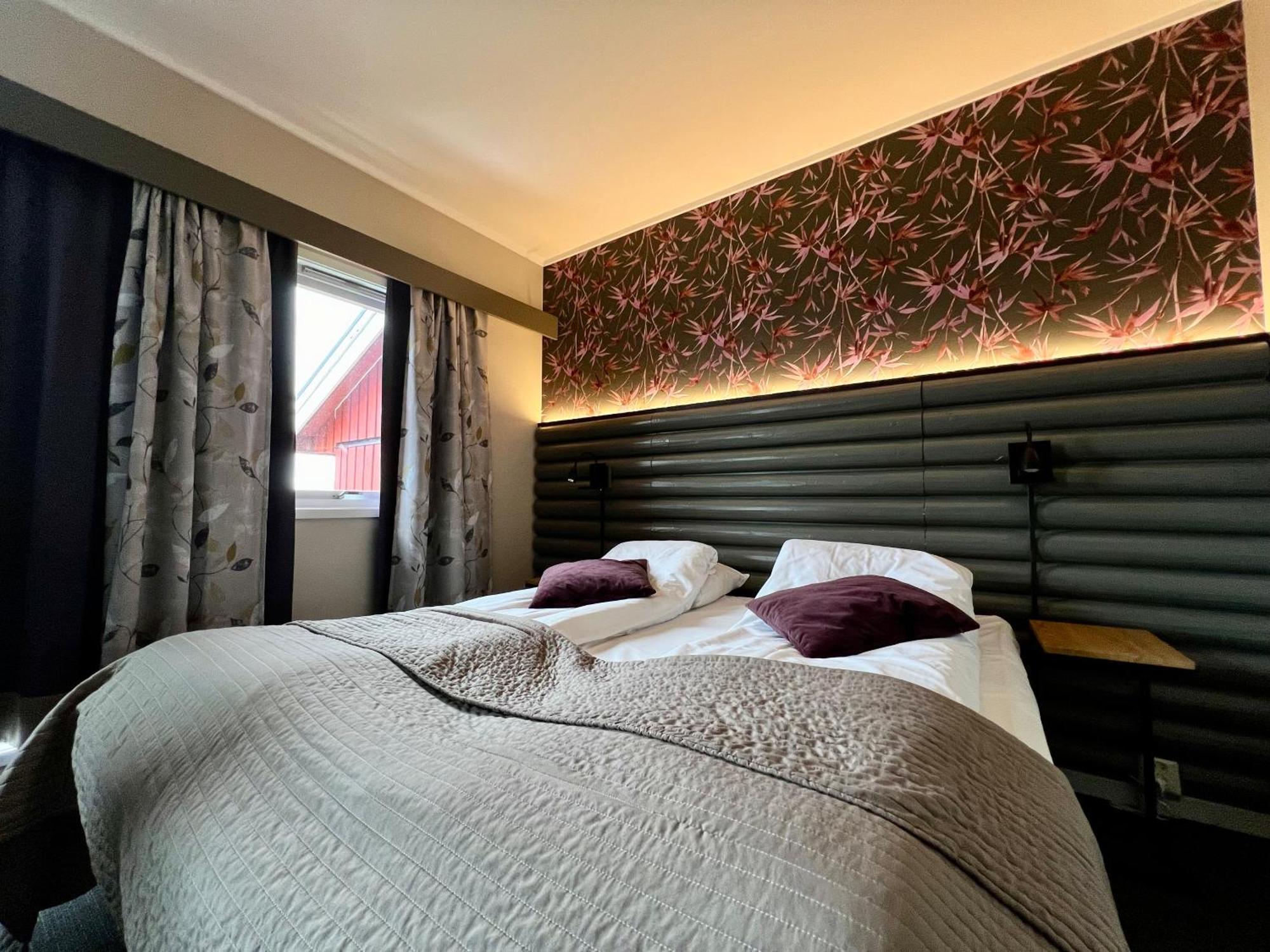 Lakselv Hotel Bagian luar foto