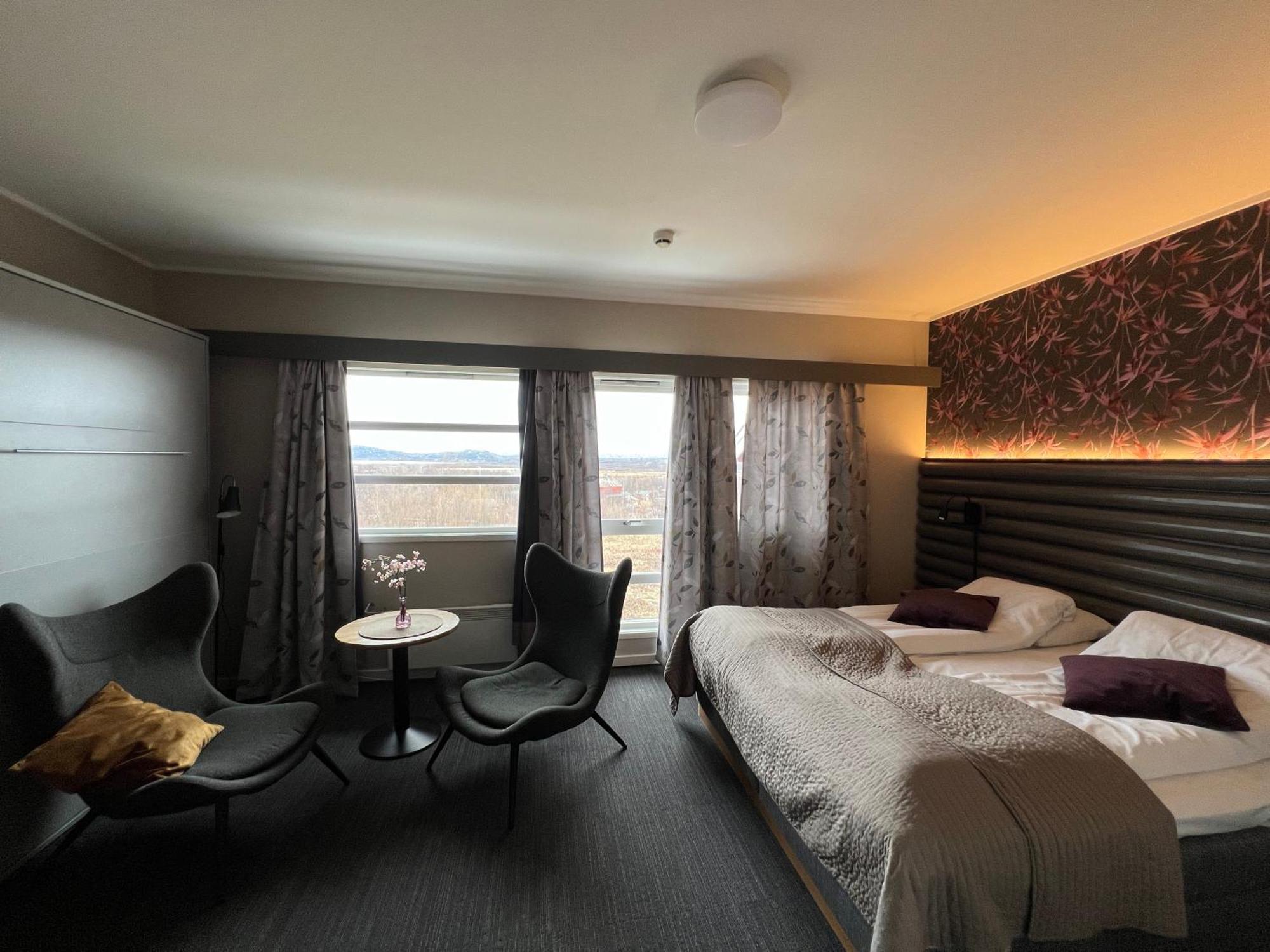 Lakselv Hotel Bagian luar foto