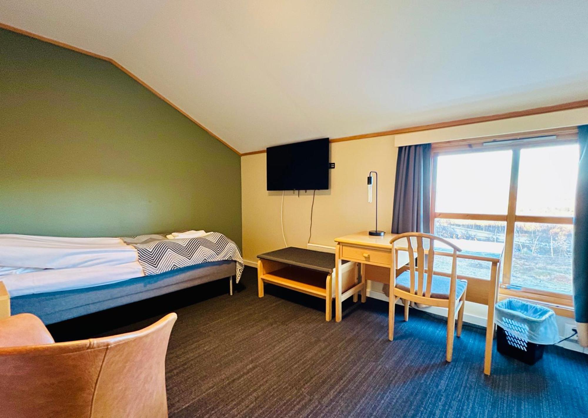 Lakselv Hotel Bagian luar foto